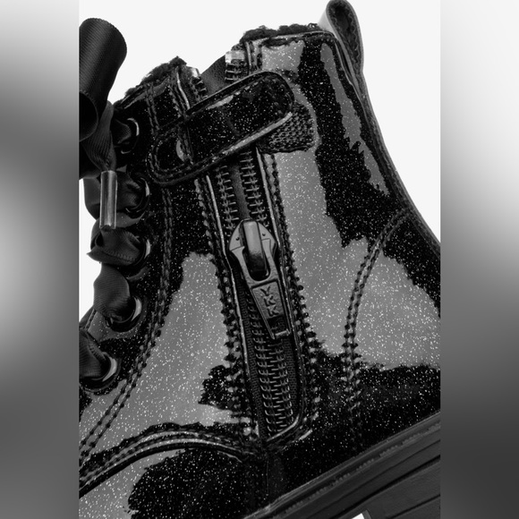 Black Toddler Chelsea Boots - Picture 5 of 12